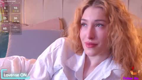 Snapshot of serena_bennet chatting on 02/13/25, 08:13 Serena online show from 02/13/25, 08:13