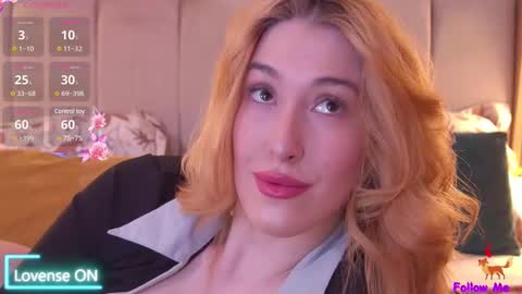 Snapshot of serena_bennet chatting on 03/02/25, 09:11 Serena online show from 03/02/25, 09:11