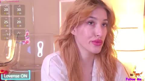 Snapshot of serena_bennet chatting on 03/04/25, 01:23 Serena online show from 03/04/25, 01:23