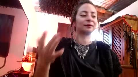 Serena Xyz online show from 05/05/26, 01:41