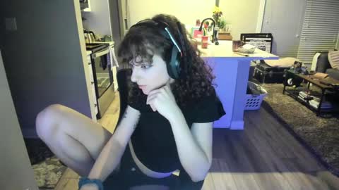 serenabastille online show from 04/27/26, 01:25