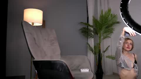 SerenaGrant online show from 02/19/26, 05:36