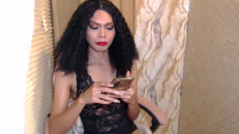 Snapshot of serenamarqueza chatting on 07/10/26, 08:11 Sam online show from 07/10/26, 08:11
