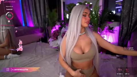 Serene Sophiex online show from 02/19/25, 09:36