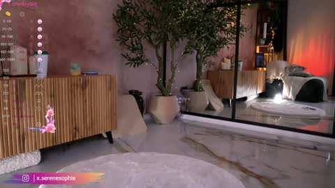 Serene Sophiex online show from 10/07/25, 09:01