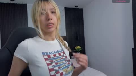 Serene online show from 10/09/25, 01:20