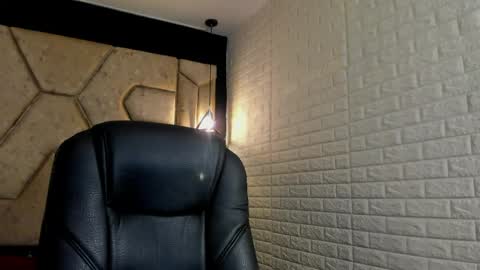 Serene online show from 04/23/26, 12:40