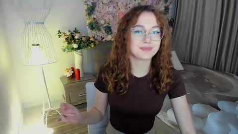 Ophelia online show from 11/22/25, 07:35