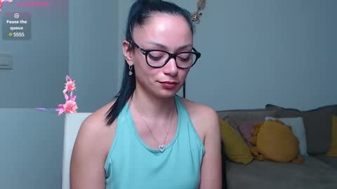 Snapshot of serenesophi chatting on 02/06/25, 07:45 SereneSophi online show from 02/06/25, 07:45