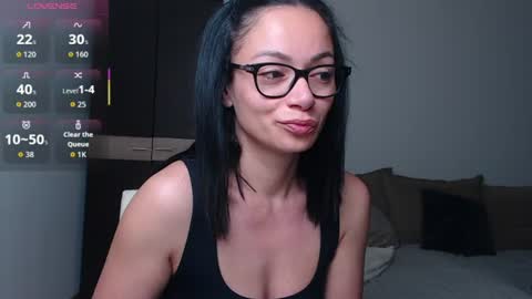SereneSophi online show from 06/18/26, 02:34