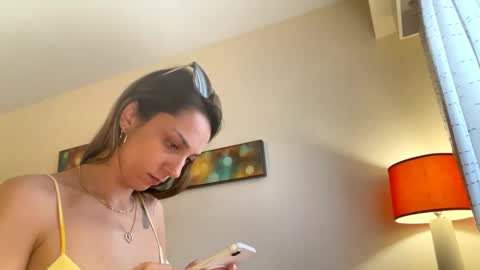 Snapshot of serenityroseee chatting on 05/25/26, 06:47 serenityroseee online show from 05/25/26, 06:47