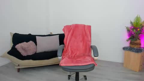 Serena online show from 11/28/25, 04:26