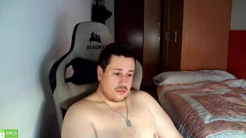 Snapshot of sergio95n chatting on 10/11/25, 08:57 Pollos online show from 10/11/25, 08:57