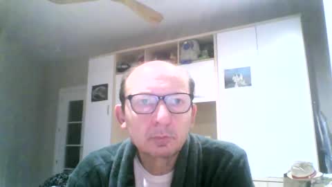 Snapshot of serrano49 chatting on 09/27/25, 04:06 serrano49 online show from 09/27/25, 04:06