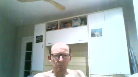 Snapshot of serrano49 chatting on 10/07/25, 05:48 serrano49 online show from 10/07/25, 05:48
