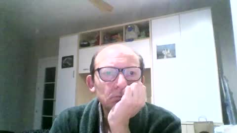 Snapshot of serrano49 chatting on 10/10/25, 02:54 serrano49 online show from 10/10/25, 02:54