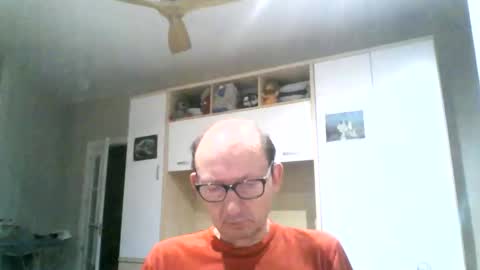 Snapshot of serrano49 chatting on 06/08/26, 10:43 serrano49 online show from 06/08/26, 10:43