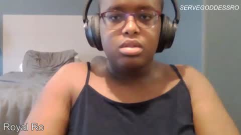 Snapshot of servegoddessro chatting on 06/23/26, 06:17 servegoddessro online show from 06/23/26, 06:17