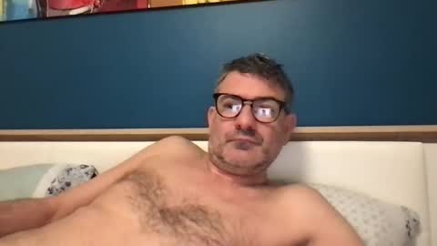 sesamechris92 online show from 02/28/25, 07:05