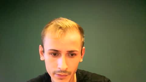 Snapshot of sesinha69 chatting on 10/25/25, 01:29 Sesinha online show from 10/25/25, 01:29