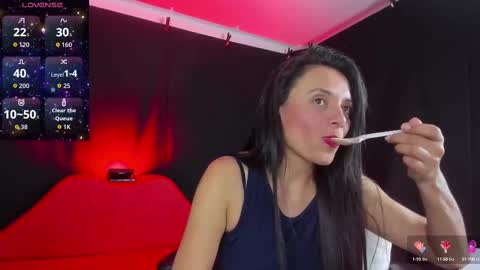 Snapshot of sesymilf chatting on 09/27/25, 03:22 LUCERO online show from 09/27/25, 03:22