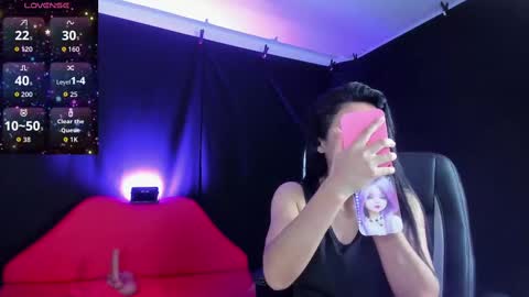 Snapshot of sesymilf chatting on 10/01/25, 02:39 LUCERO online show from 10/01/25, 02:39