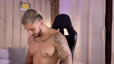 HEY IM SETH online show from 01/08/25, 01:00