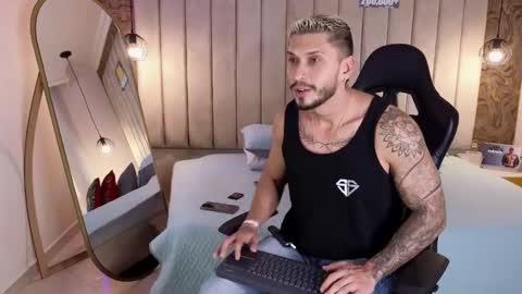 HEY IM SETH online show from 01/09/25, 05:54