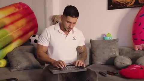 Snapshot of seth_vega_ chatting on 06/30/26, 02:23 HEY IM SETH online show from 06/30/26, 02:23
