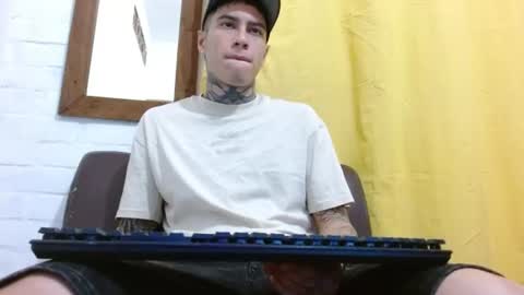 Snapshot of setthomas chatting on 07/15/26, 12:27 Thomas online show from 07/15/26, 12:27