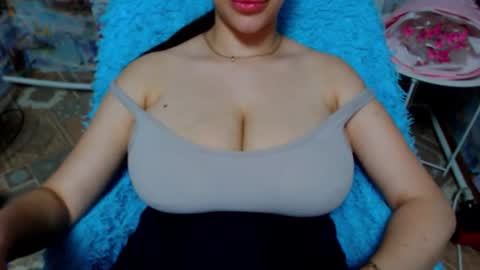 seu_cute online show from 09/15/25, 08:53