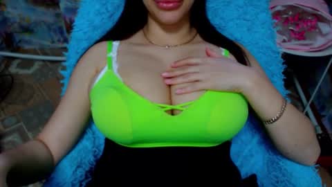 seu_cute online show from 09/17/25, 12:07