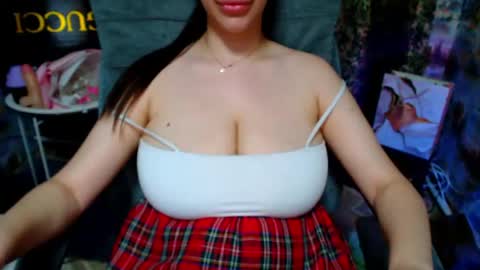 Snapshot of seu_cute chatting on 06/03/26, 06:57 seu_cute online show from 06/03/26, 06:57
