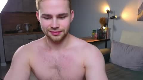 Snapshot of sevans14 chatting on 05/11/26, 11:35 SevanS14 online show from 05/11/26, 11:35