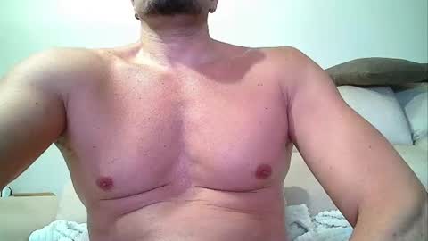 Snapshot of sex_machine_19 chatting on 07/22/26, 06:00 SEX MACHINE 19 online show from 07/22/26, 06:00