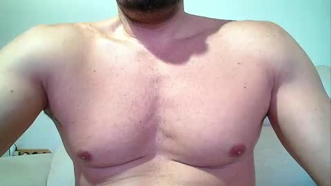Snapshot of sex_machine_19 chatting on 07/25/26, 10:24 SEX MACHINE 19 online show from 07/25/26, 10:24
