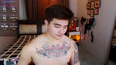 Snapshot of sex_profesor chatting on 10/27/25, 01:42 AXEL online show from 10/27/25, 01:42