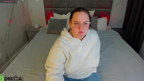 sex_puma online show from 11/17/25, 05:08