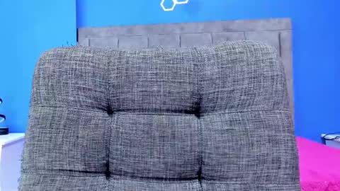 karen and camilo online show from 02/10/25, 03:57