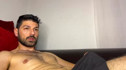 Snapshot of sexfriendch chatting on 12/28/24, 05:25 Lucenzo online show from 12/28/24, 05:25