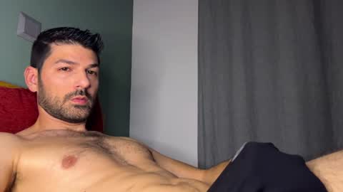 Snapshot of sexfriendch chatting on 01/28/25, 12:05 Lucenzo online show from 01/28/25, 12:05