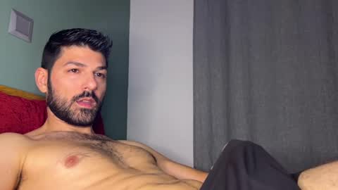 Snapshot of sexfriendch chatting on 02/28/25, 01:26 Lucenzo online show from 02/28/25, 01:26