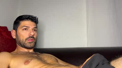 Snapshot of sexfriendch chatting on 09/26/25, 12:36 Lucenzo online show from 09/26/25, 12:36