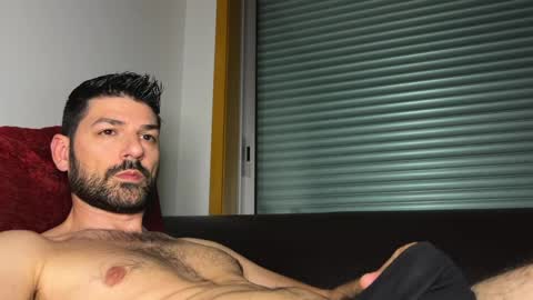 Lucenzo  online show from 04/18/26, 03:32