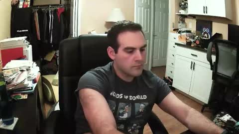 Snapshot of sexfungames chatting on 12/05/25, 01:14 Kyle online show from 12/05/25, 01:14