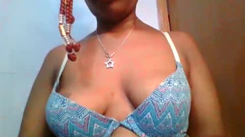 Snapshot of sexie_curvie chatting on 02/15/25, 10:00 Maggie online show from 02/15/25, 10:00