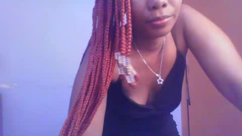 Snapshot of sexie_curvie chatting on 02/17/25, 10:51 Maggie online show from 02/17/25, 10:51