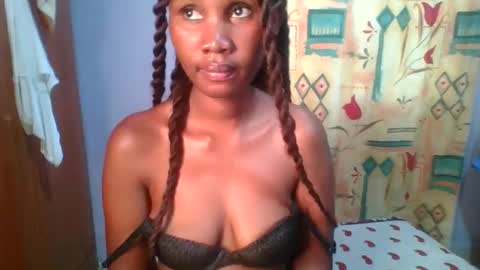 Snapshot of sexie_love chatting on 09/25/25, 02:10 Nancy online show from 09/25/25, 02:10