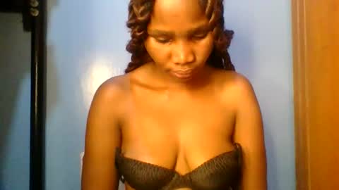 Snapshot of sexie_love chatting on 10/05/25, 04:55 Nancy online show from 10/05/25, 04:55