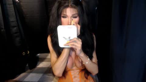 Snapshot of sexiest_asiants chatting on 02/25/26, 09:02 nicole online show from 02/25/26, 09:02